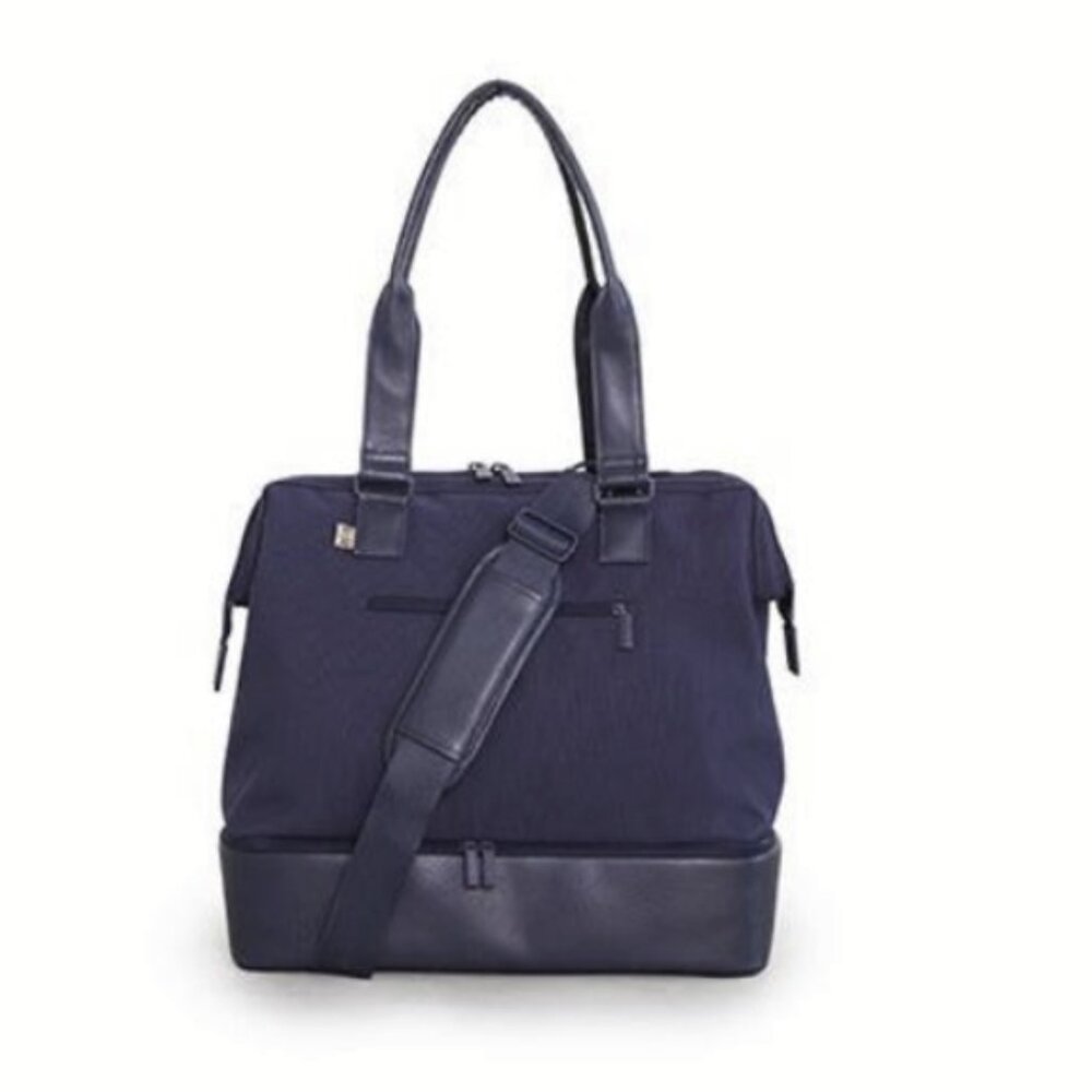 Beis mini convertible weekender Navy - NWOT